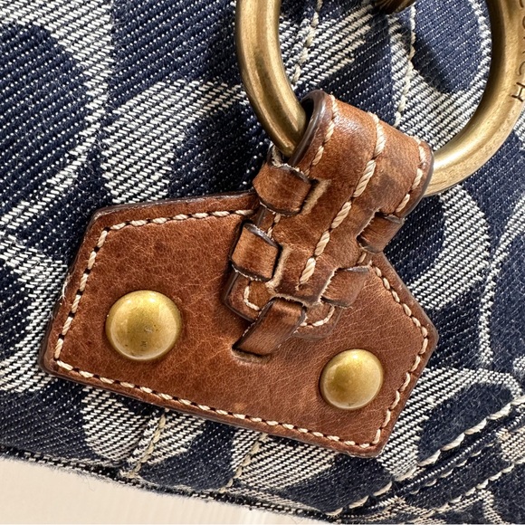 Coach Hamptons Signature Denim Special Edition Shoulder Bag - Picture 10 of 17